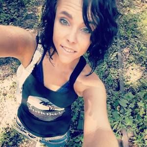 Meet your Posher, Joanie